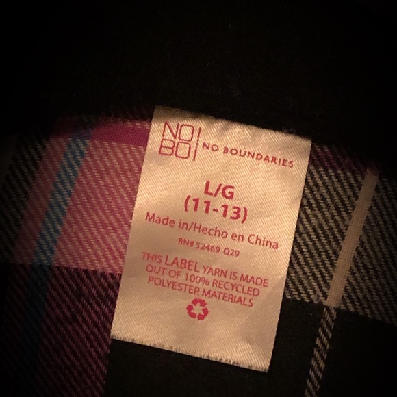 🎁✈️😊Two, Women’s Flannel, Button Front Shirt - Picture 6 of 13